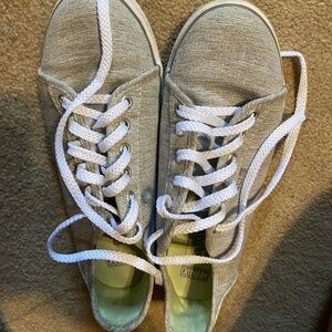7.5 ortholite vans